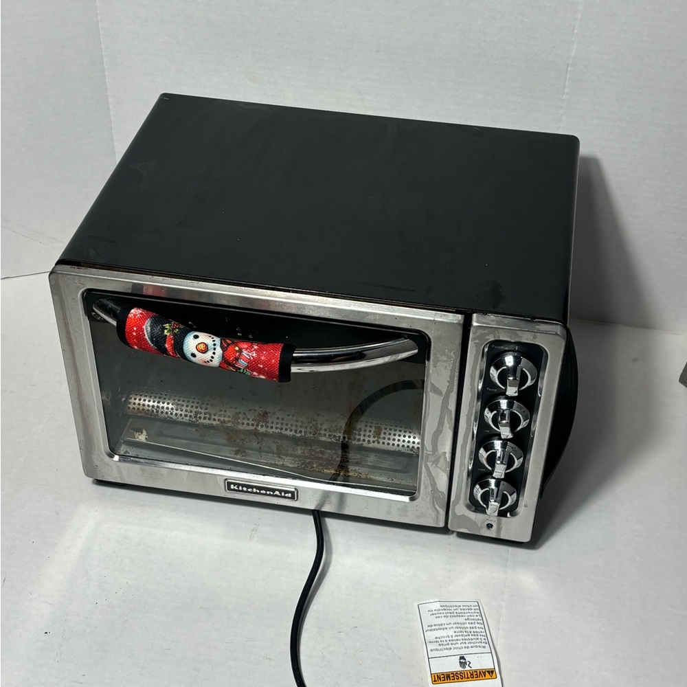 Black and Silver Toaster Oven